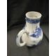 18th cent. Chinese export blue and white coffee pot and cover with building and landscape decoration - Image 5 of 6