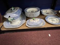 Early 20th cent. Ceramics: Copeland late Spode dinner ware floral decoration and inset panels