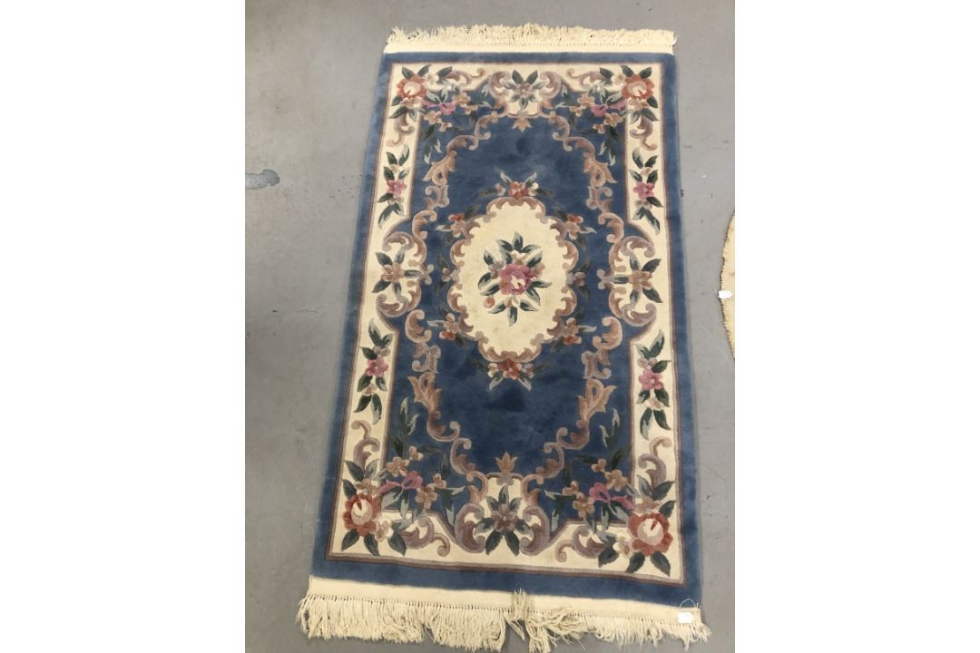 Carpets & Rugs: Chinese hand washed circular rug, blue ground with a central panel depicting - Image 3 of 5