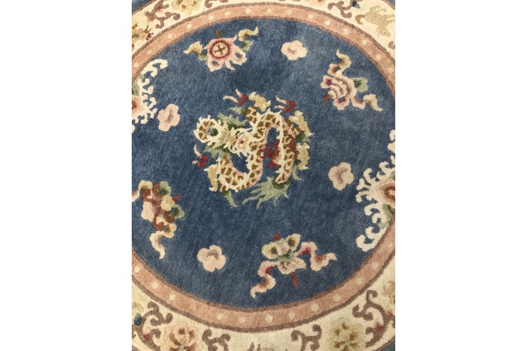 Carpets & Rugs: Chinese hand washed circular rug, blue ground with a central panel depicting - Image 2 of 5