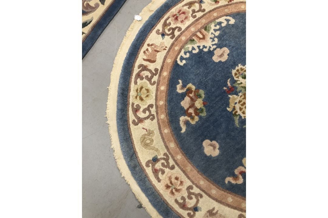 Carpets & Rugs: Chinese hand washed circular rug, blue ground with a central panel depicting - Image 4 of 5