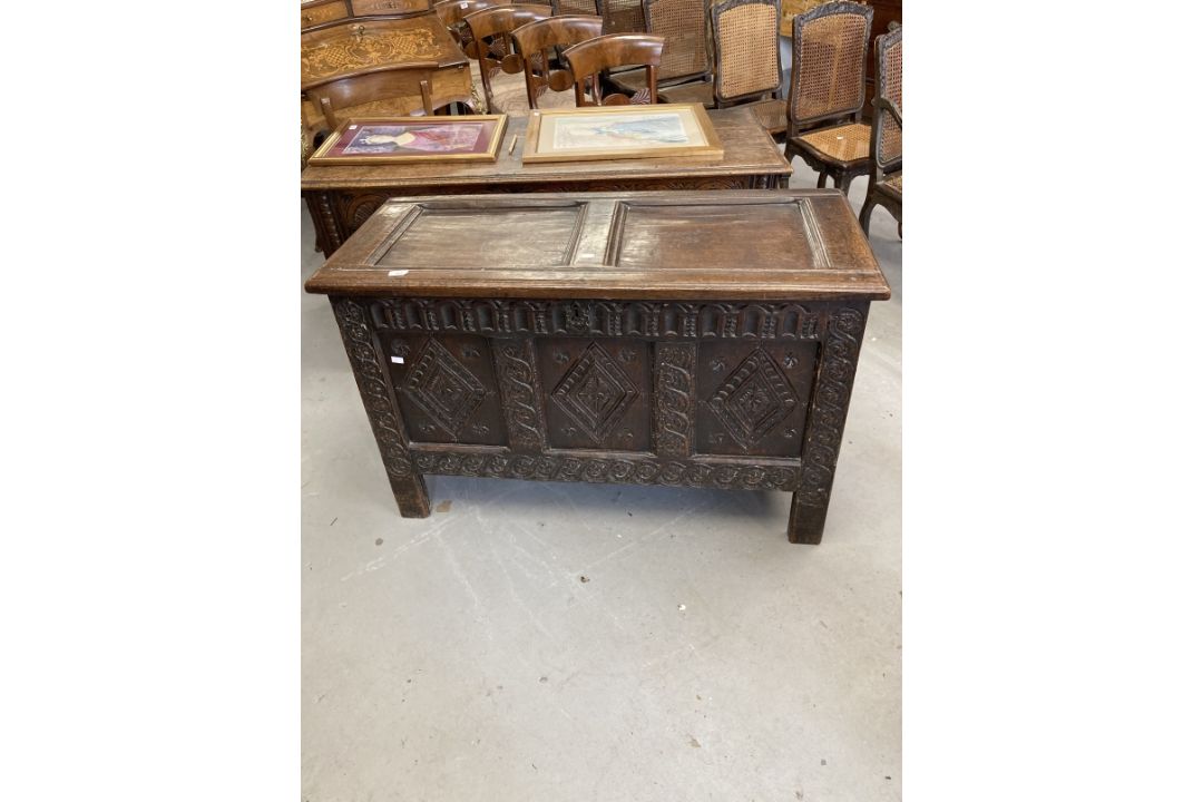 18th cent. Carved oak coffer with sunken two panel lid, original hinges, a three panel front with - Image 1 of 2
