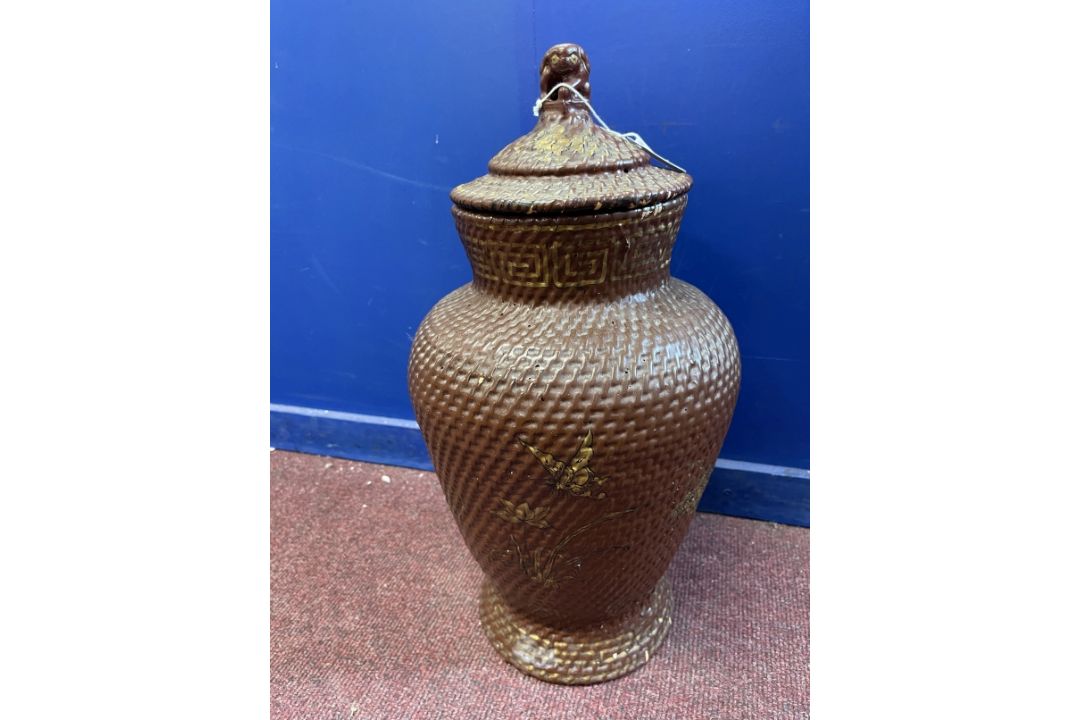 Late 19th/early 20th cent. Chinese lacquer wedding basket, plus a faux wickerwork example with - Image 2 of 4