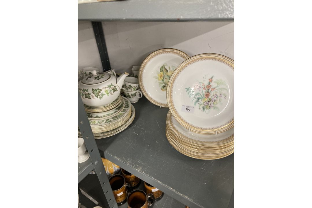 19th/20th cent. Ceramics: Wedgwood Santa Clara part tea set, floral painted dessert set, etc. Some