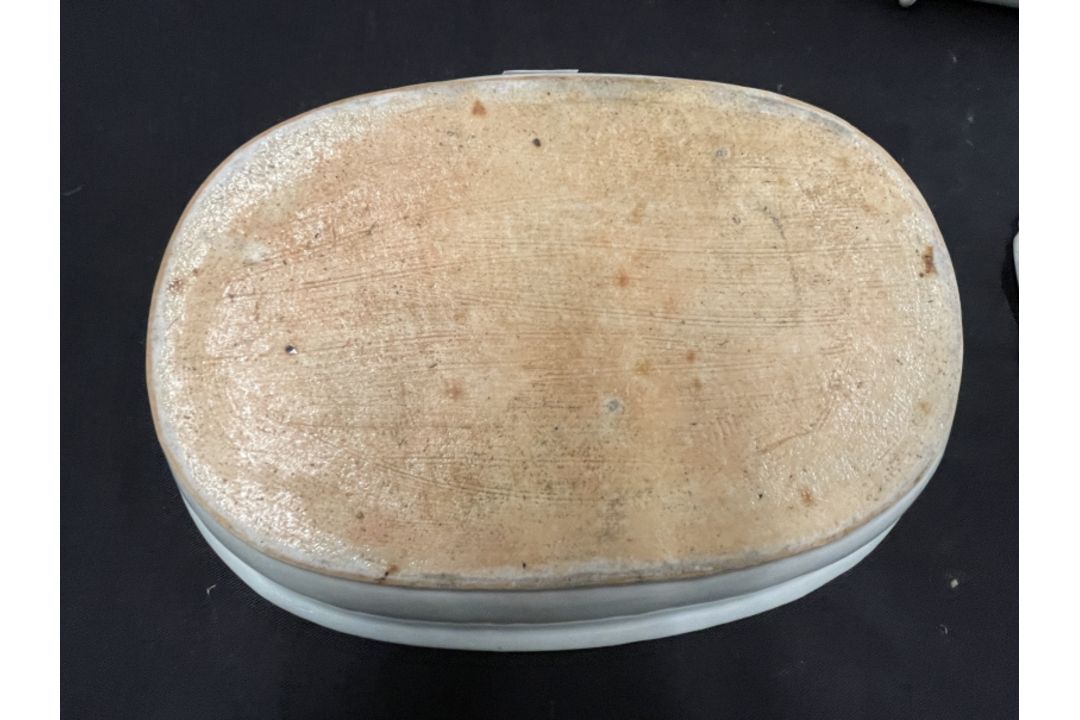 18th cent. Chinese blue and white platters one 15ins with small rim chip, the other 11ins - Image 5 of 7