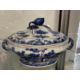 Chinese 18th cent. Blue and white porcelain shaped tureen and cover with a pomegranate handle to the - Image 2 of 4