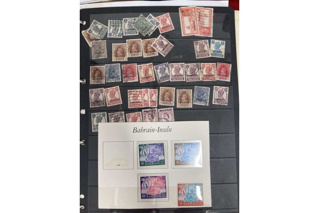 Stamps:One stock book including two loose leaf albums containing 1000's of 20th cent. stamps from - Image 4 of 7