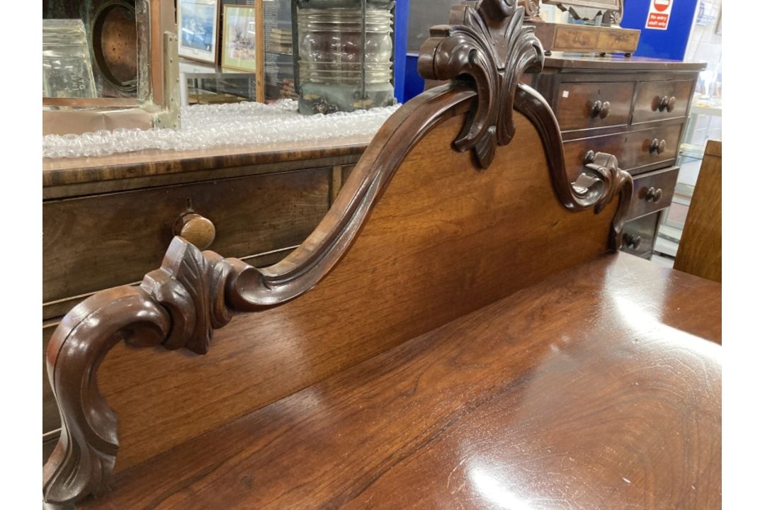 19th cent. Mahogany buffet of modest proportions. 44ins. x 52ins. x 19ins. - Image 3 of 4