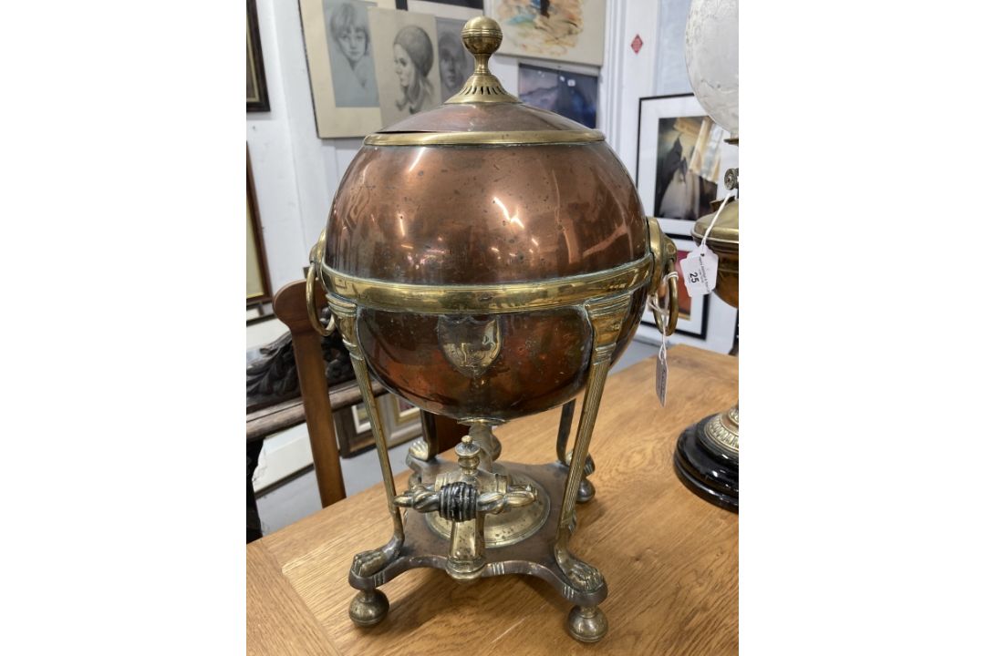 Early 20th cent. Brass oil lamp on a black porcelain mount, topped with a glass chimney and a - Image 2 of 3