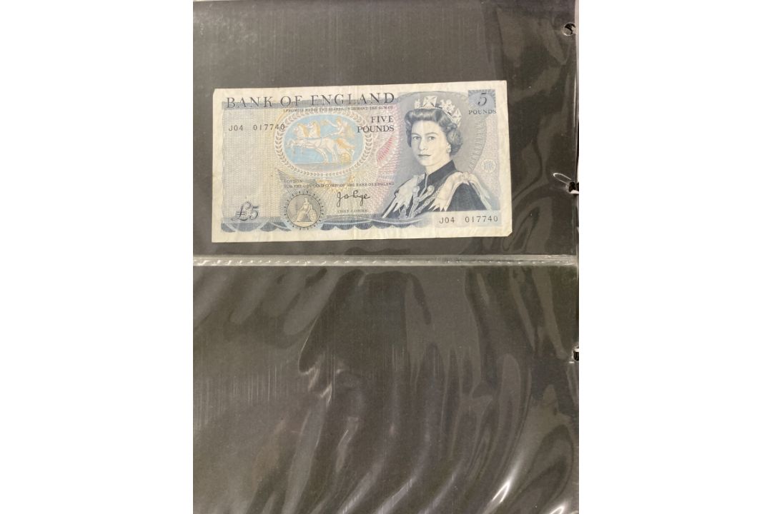 Numismatics: Banknotes GB £1 and £5 notes. Page and Somerset, Isaac Newton £1 notes (4). Lowther - Image 6 of 8
