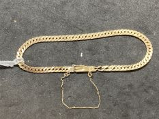 Hallmarked Jewellery: 9ct gold hammered curb link bracelet, box snap, London import mark. Weight 6.