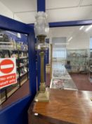 Victorian brass Corinthian column oil lamp, stepped base with laurel wreaths, reeded column, clear