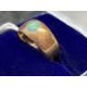 Jewellery: Yellow metal ring in the form of a tapering band set with an oval cabouchon cut turquoise - Image 3 of 3