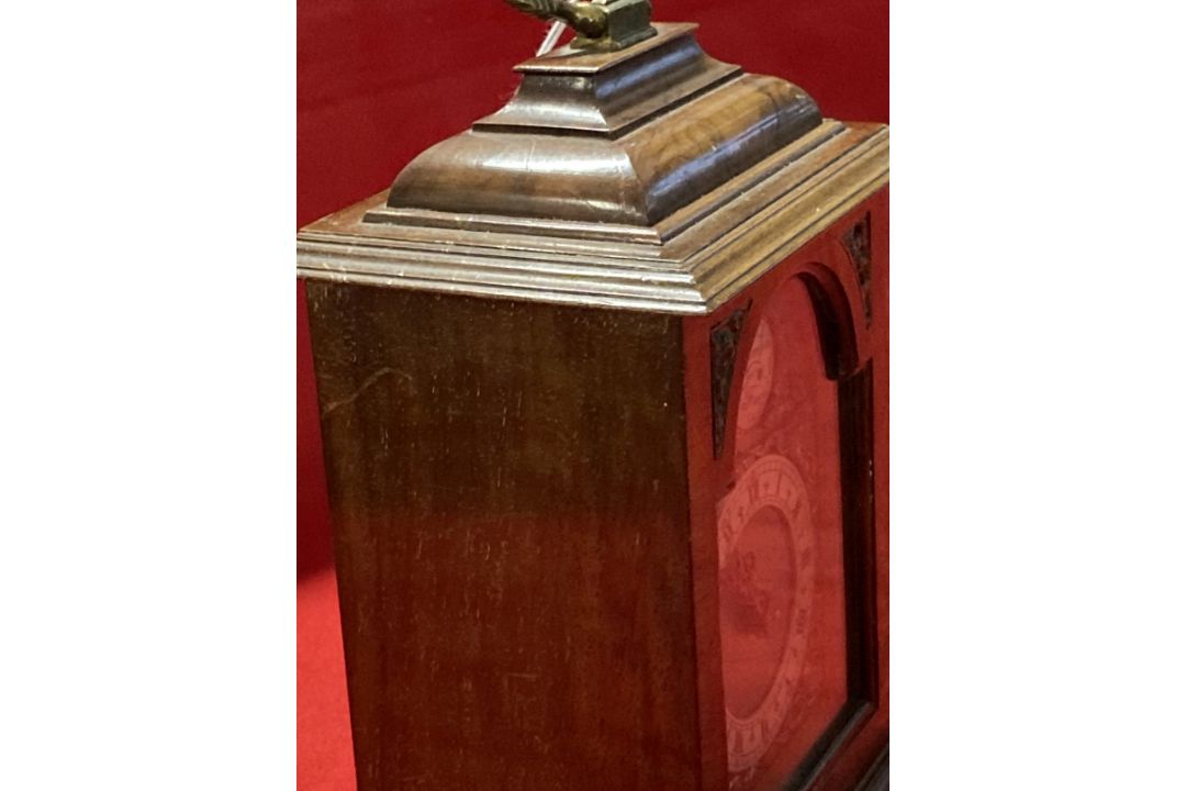 Clocks: 20th cent. Walnut bracket clock by Mercer with caddy top and brass carrying handle. 8ins. - Image 3 of 5