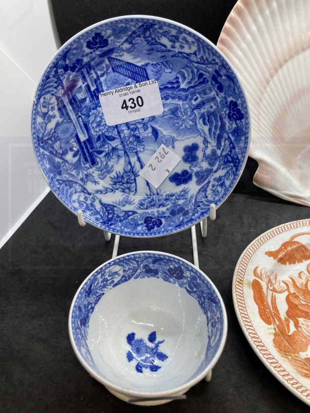 Ceramics: Early 19th cent. Wedgwood pearlware dishes one shaped like a scallop shell with pink - Image 4 of 5