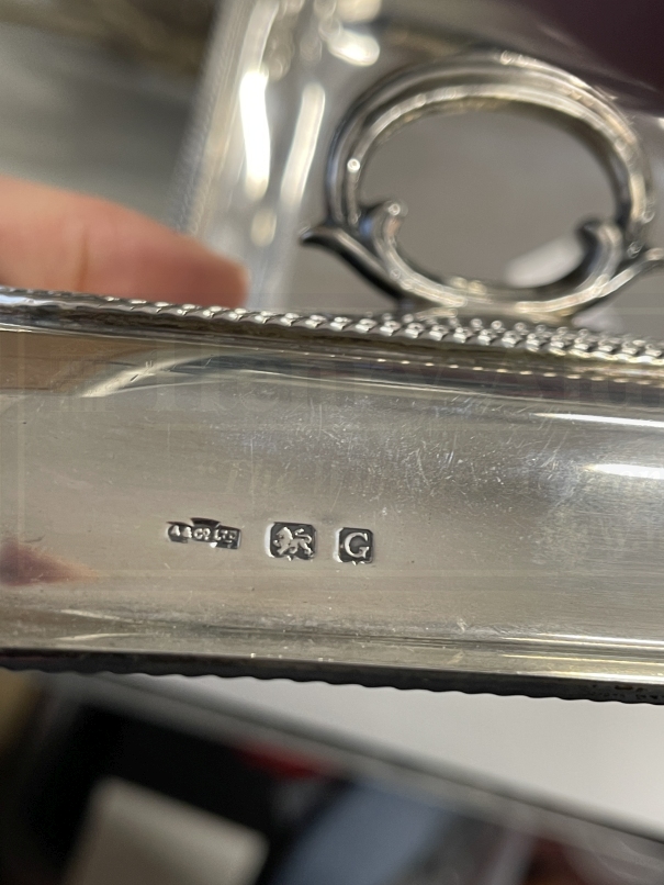 Hallmarked Silver: Asprey & Company rectangular shaped hors d'oeuvre dishes and covers with - Image 4 of 4