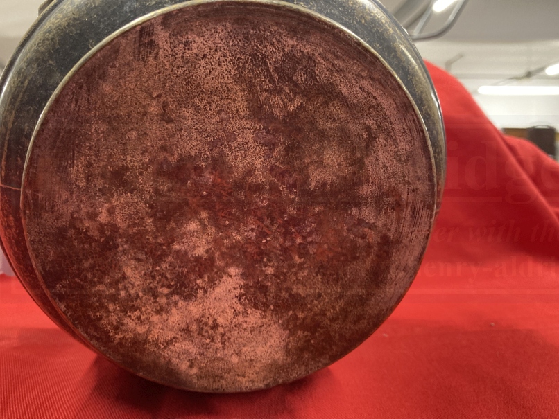 Early 20th cent. Chinese bronze rice pot depicting a dragon on both sides and a shaped handle. 6ins. - Image 4 of 4