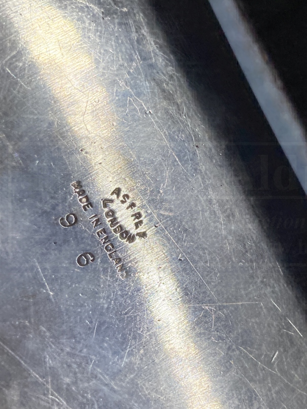 Hallmarked Silver: Asprey & Company rectangular shaped hors d'oeuvre dishes and covers with - Image 3 of 4