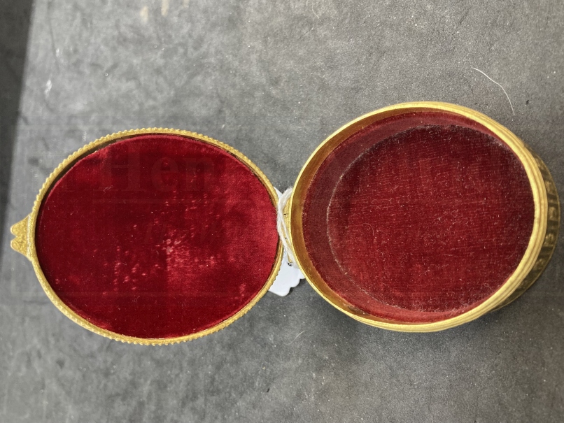 Early 20th cent. Gilt brass oval box with painted top Princess Potocka. 3ins. x 2?ins. - Image 2 of 2