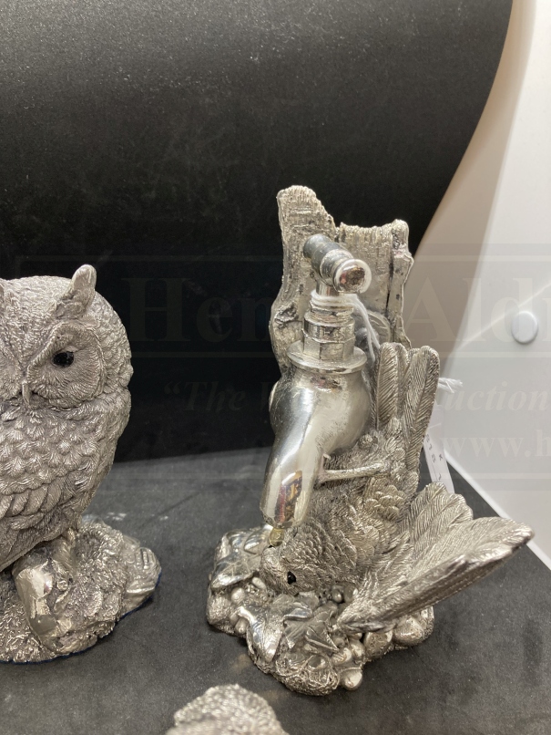 Collectables: Hallmarked silver 'Country Artists for the Discerning' an owl, robin, bird drinking - Image 3 of 3