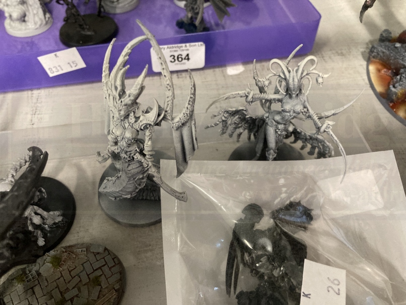 Toys & Games: Warhammer Fantasy Wargames, small scale Daemon Warriors, complete, unpainted. (11) - Image 5 of 5