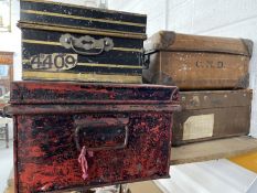 Luggage/Tins: Canvas suitcase with leather handle Southern Railway luggage label to the base,