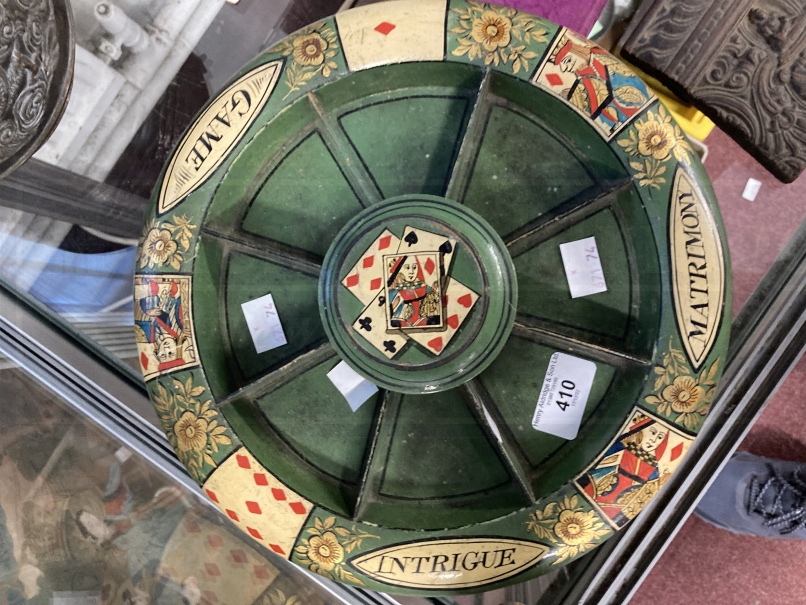 Early 19th cent. Chinese export Pope Joan card game staking board, the border embellished with - Image 3 of 3