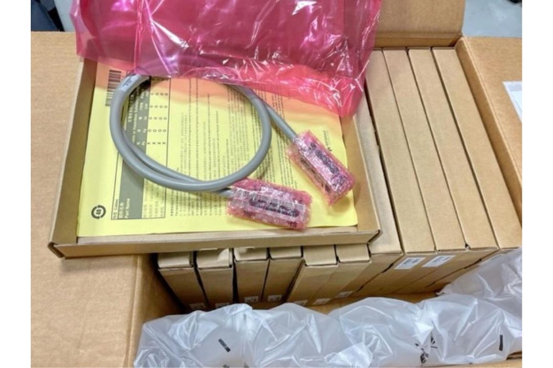 GPIB Cables, 0.5 Meter - Image 1 of 8