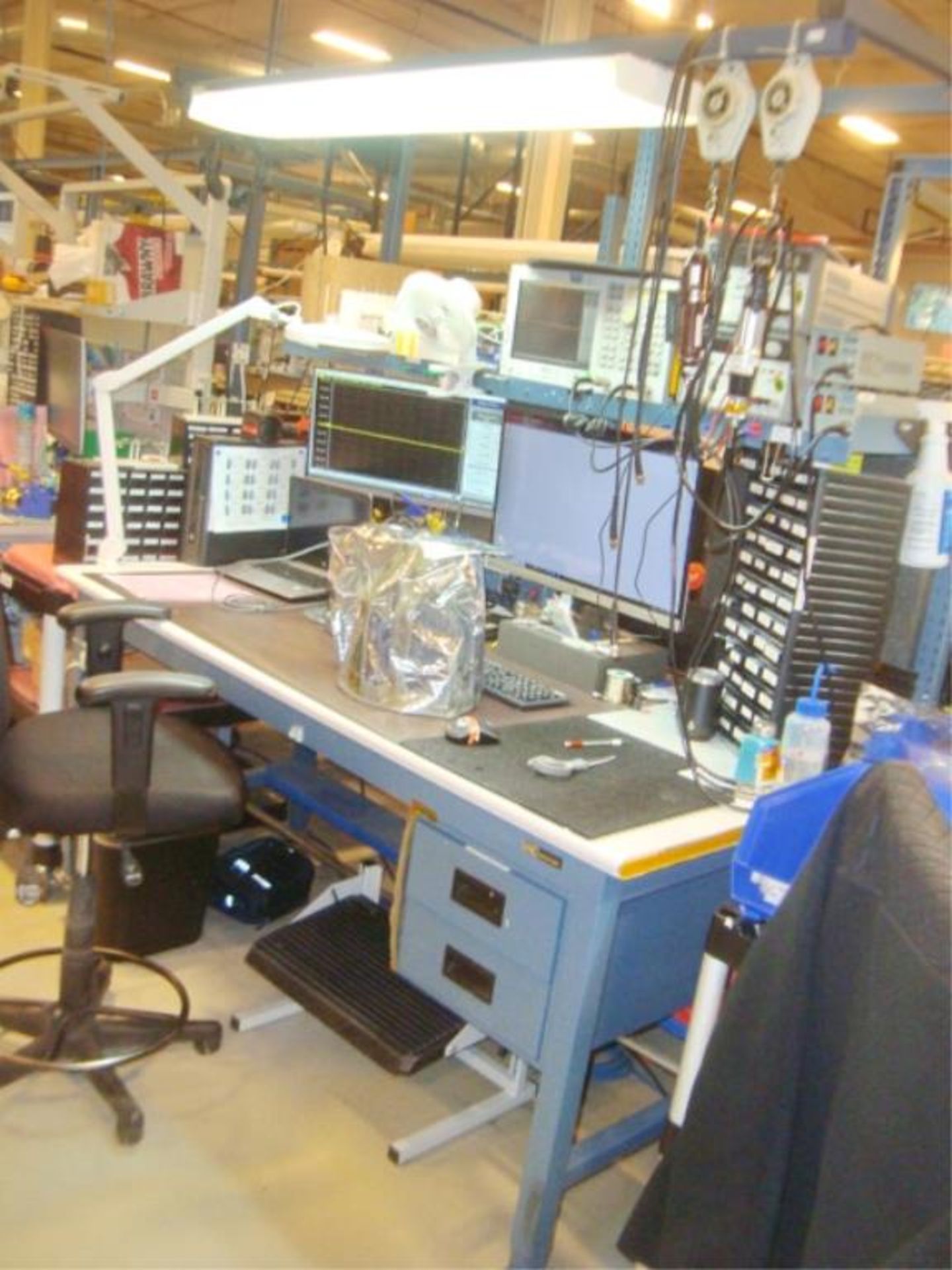 Mobile Workstation Benches & Chairs - Image 8 of 13