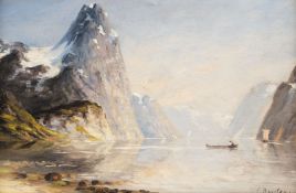 Sommerlicher Fjordlandschaft