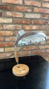 Schreibtischlampe