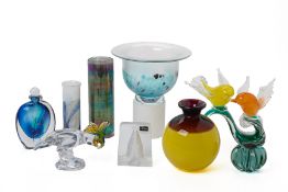 A GROUP OF STUDIO GLASSWARE