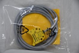 Three as new Turck inductive proximity sensors (Ni4-DS20-2AP6X2, 165022).