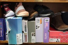 Six pairs of assorted as new Skecher footwear to include two pairs of ankle boots.