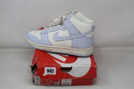 A pair of women's as new Nike Dunk High (UK 6 - Damaged box).