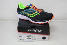 A pair of men's as new Saucony Guide 14 running shoes (UK 10.5).