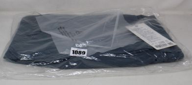 A pair of as new LuluLemon Commission Pant Classic (Size 31 - RRP £118).