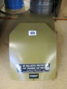 Eight MD Textil multi-curved training plates (1.2kg).