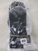 Eight pairs of as new Gore R3 cycling gloves (RRP £30 each).