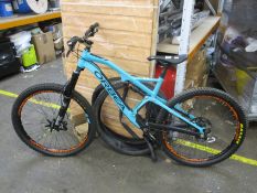 A pre-owned Orbea Rallon mountain bike medium frame in blue.