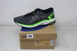 A pair of men's as new Asics GT-1000 9 trainers (UK 9).