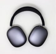 SOLD AS SEEN: A pair of Apple Airpods Max A2096 Over Ear Headphones in Space Grey (P/N: 661-