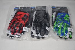 Five pairs of men's as new Fox Racing 180 Peril Gloves in various colours (M).