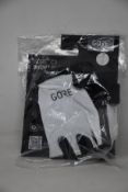 Eight pairs of as new Gore C3 black/white short cycling gloves (5 x US L EU 8, 3 x M EU 7).