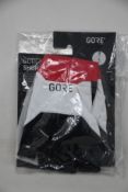 Eight pairs of as new Gore C5 black/white/red short vent cycling gloves (8 x US M EU 7).