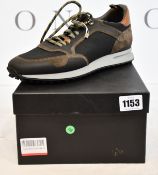 A pair of as new Dunhill London Radial Runner sneakers (EU 43).