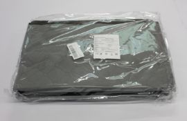 Fifteen packets of Gobesty large under bed storage bags (3 bags per packet).