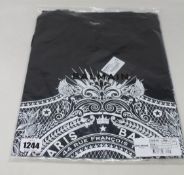 An as new Balmain T-shirt (XXL).