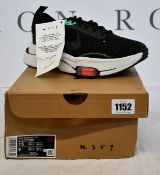 A pair of as new Nike Air Zoom-Type (UK6.5).