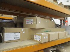 Eight Texas Single 5ft Battens 840 220-240V (NTE1X5/840) and 64 Philips Special Flourescent Lamps (